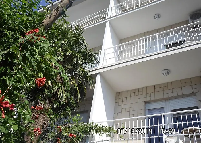 In - Zadar Riviera 8203 Apartmán